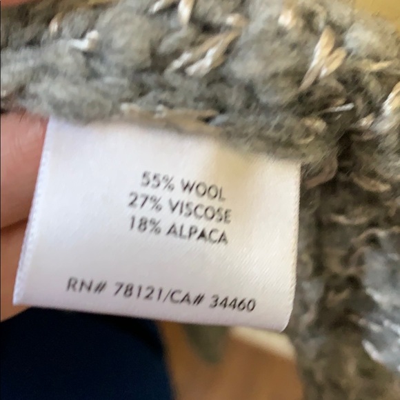 Eileen Fisher open-weaved cardigan. - Picture 7 of 8